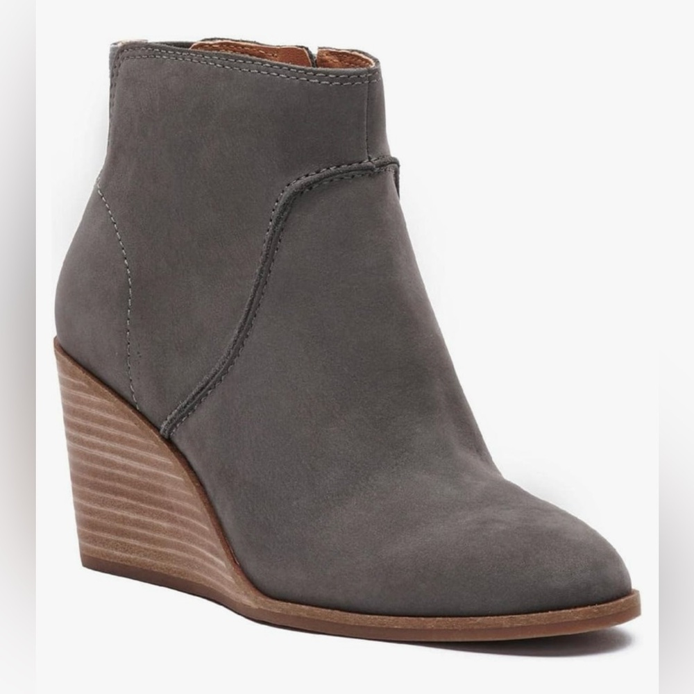 Lucky Booties NWT